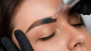 تغییر رنگ پارادوکس در رفع تتو آرایشی و روشن، تصویر شاخص برای مقاله